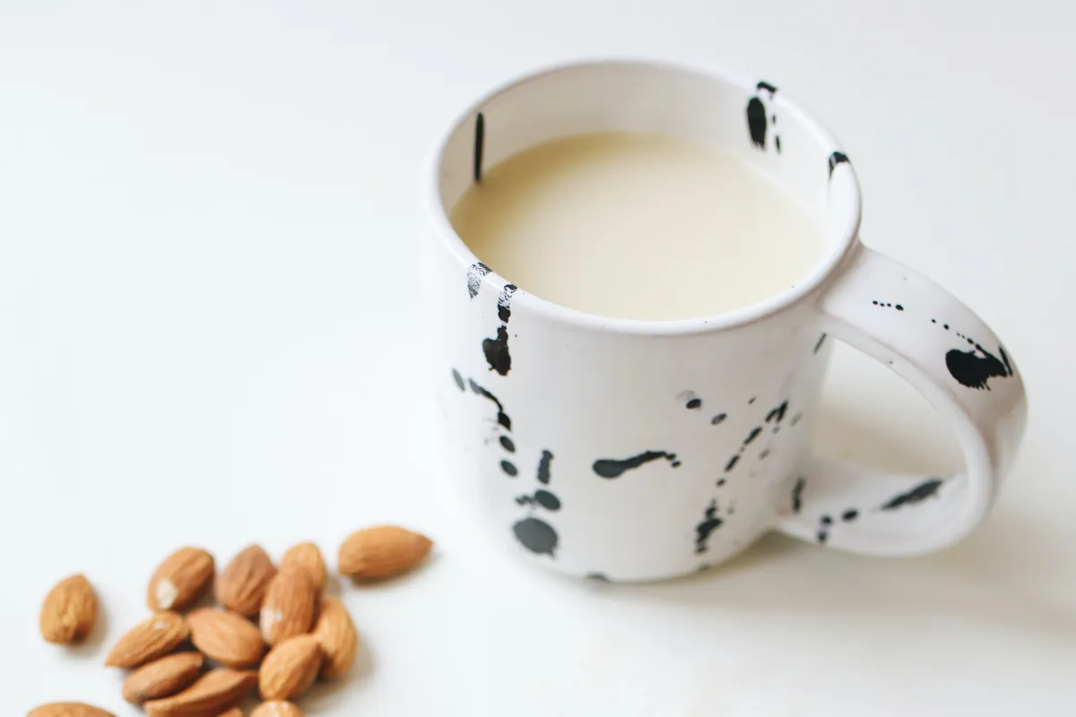 latte-mandorle-sicily